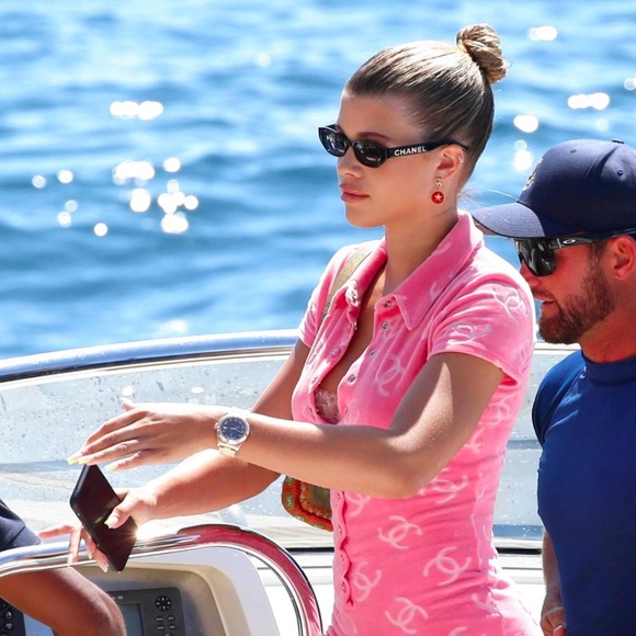 Iconic Chanel Vintage Spring 1996 Pink Velour Top - Picture 2 of 15